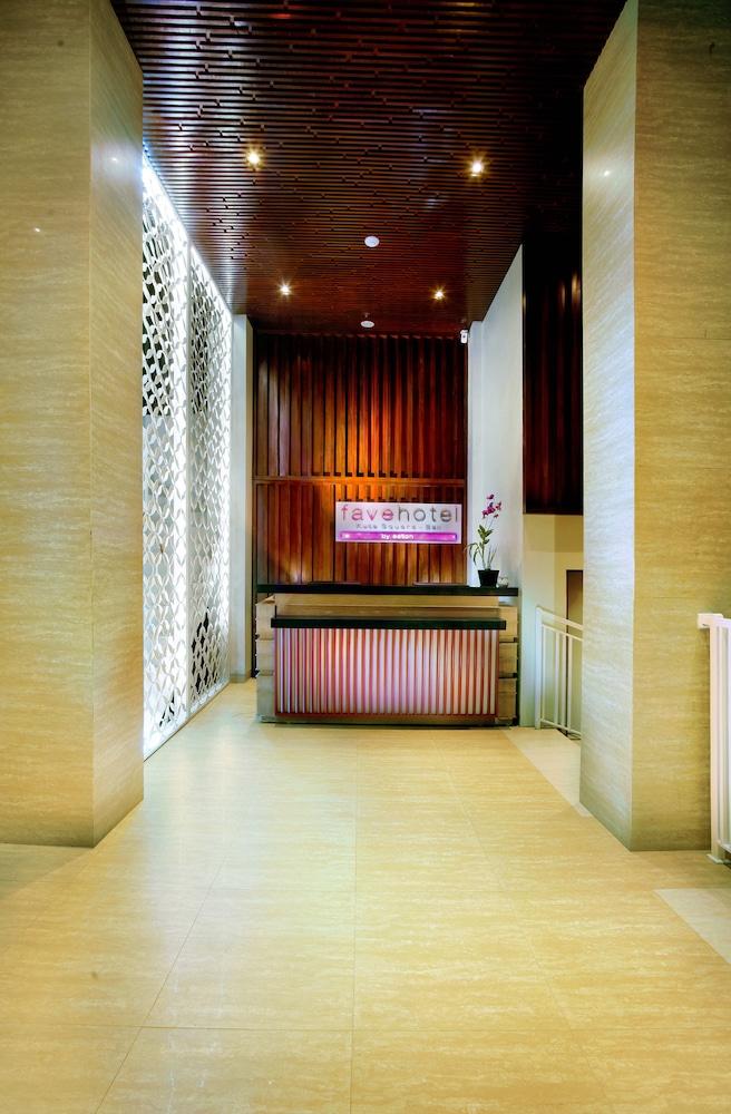 Favehotel Kuta Square Exterior foto